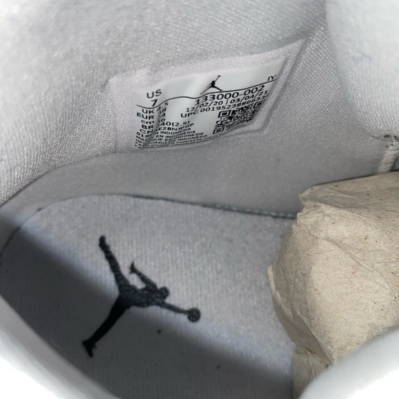 Og Jordans size 7 - Picture 7 of 8